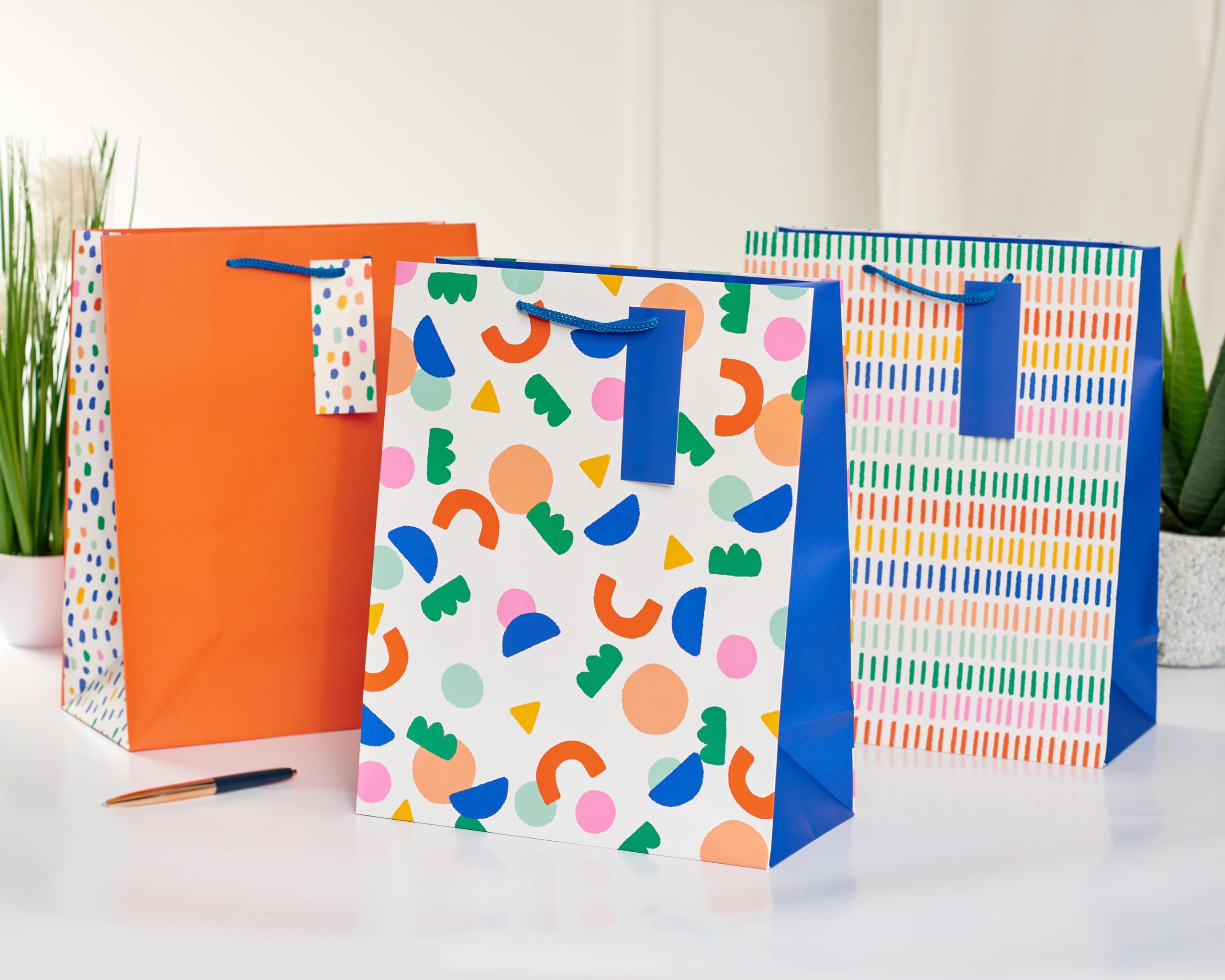 UK Greetings Large Gift Bags - Stylish Patterned Design | Pack of 3 2