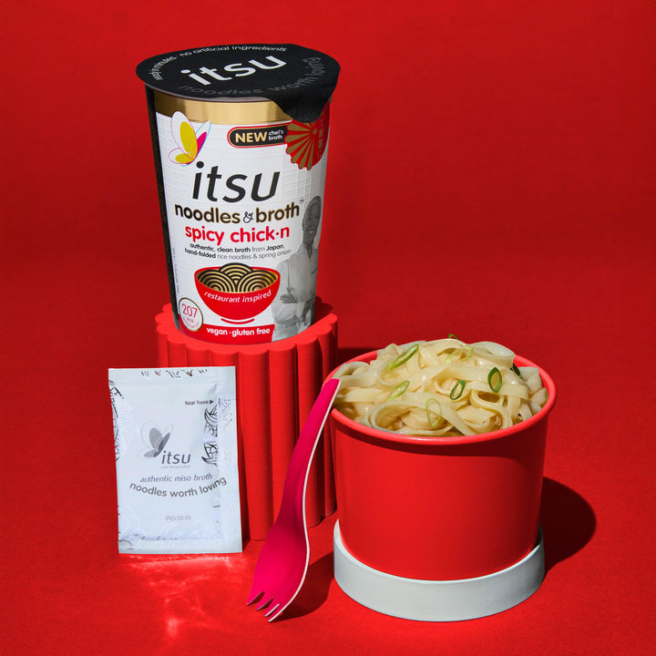 Itsu Spicy Chickn Instant Noodles & Broth Pot 64g - Pack of 6 | Gluten Free | Vegan | Quick 5-Minute Meal
