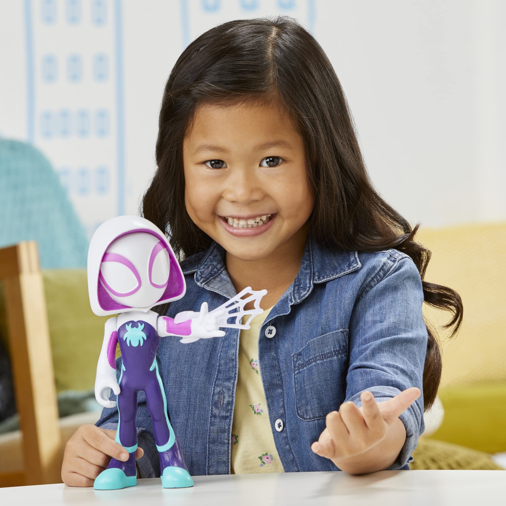 SPIDEY AND HIS AMAZING FRIENDS Supersized Ghost-Spider Action Figure | 22.5-cm Poseable Toy for Ages 3+ 4