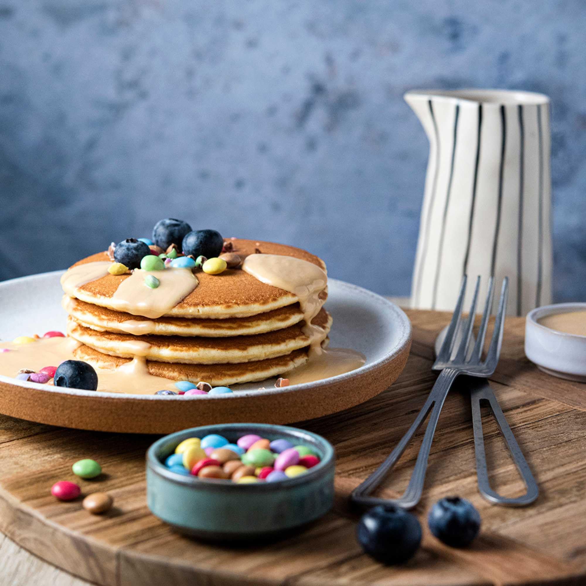 Nestlé SMARTIES Mini Mix-In 500g - Chocolate Baking Mix-In with Colourful Sugar Shells 5