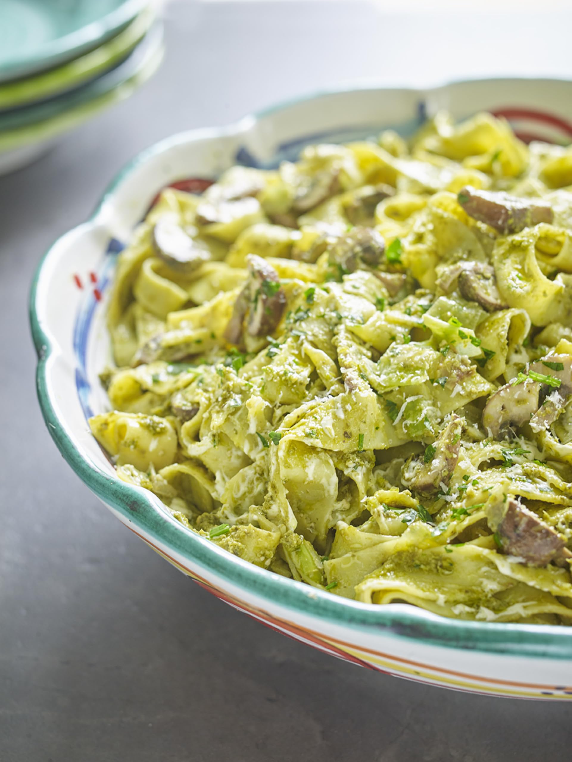 Sacla Classic Basil Pesto - Made with Fresh Basil, Italian Cheeses & Pine Nuts | 290g Jar 5