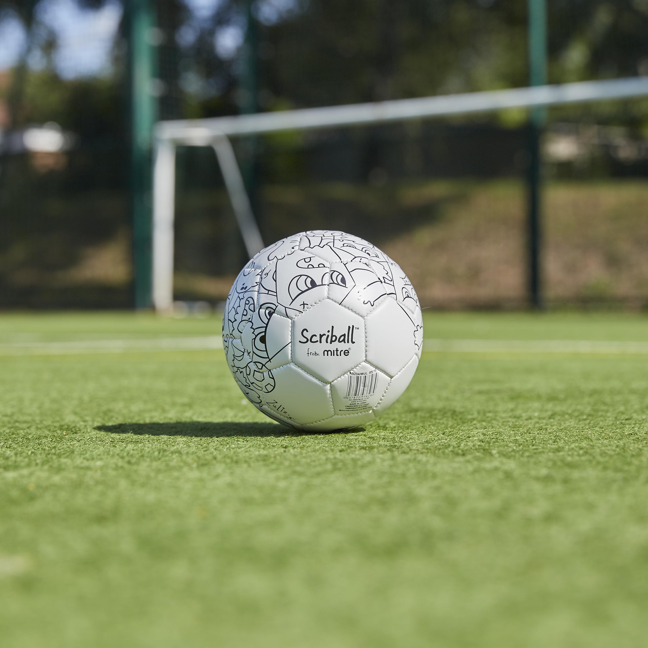 Mitre Scriball Zultz Personalisierbarer Mini-Fußball mit Malstiften 9