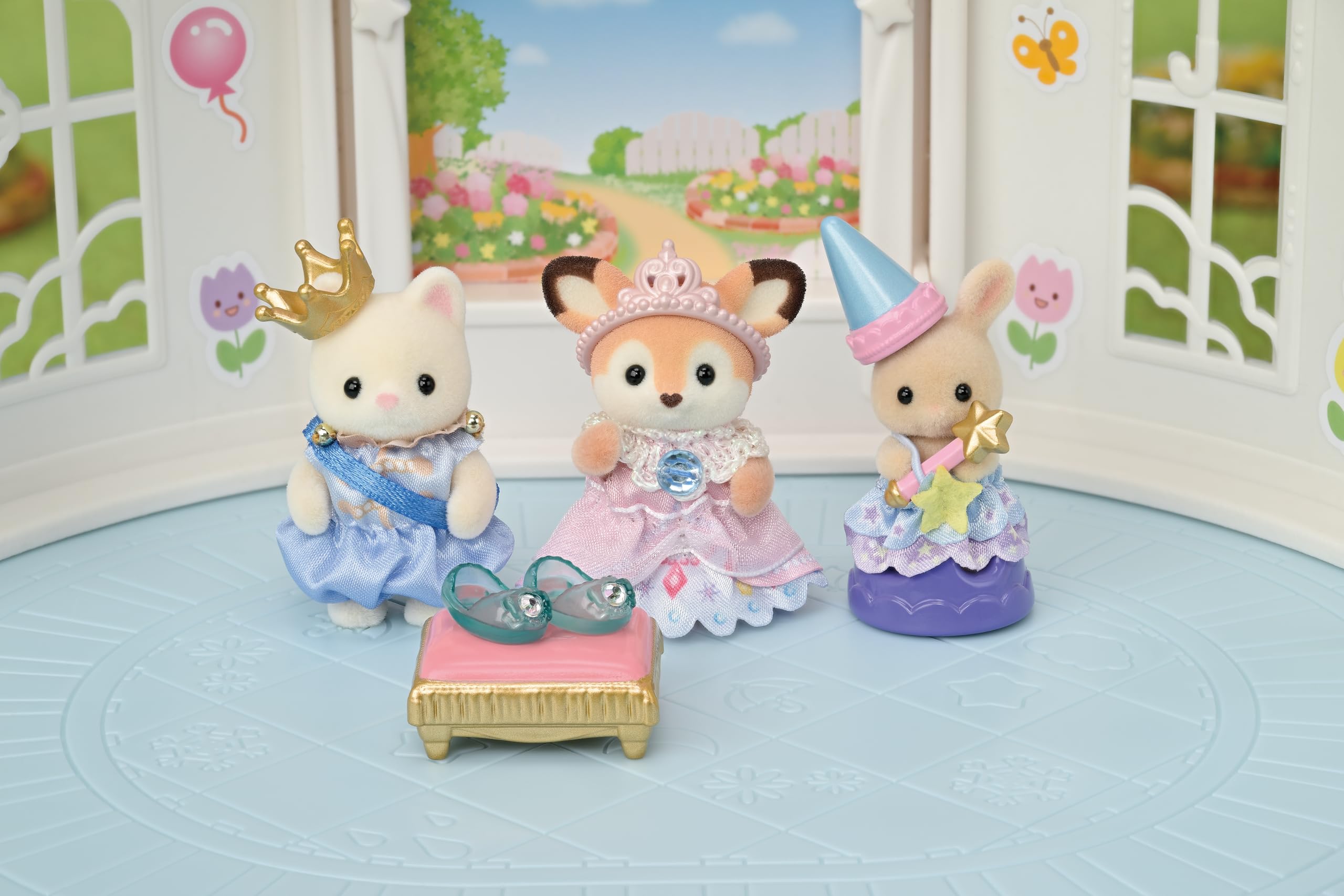 Sylvanian Families Nursery Princess Play Set 5818 | Includes 3 Babies & Accessories | Ages 3+ 6