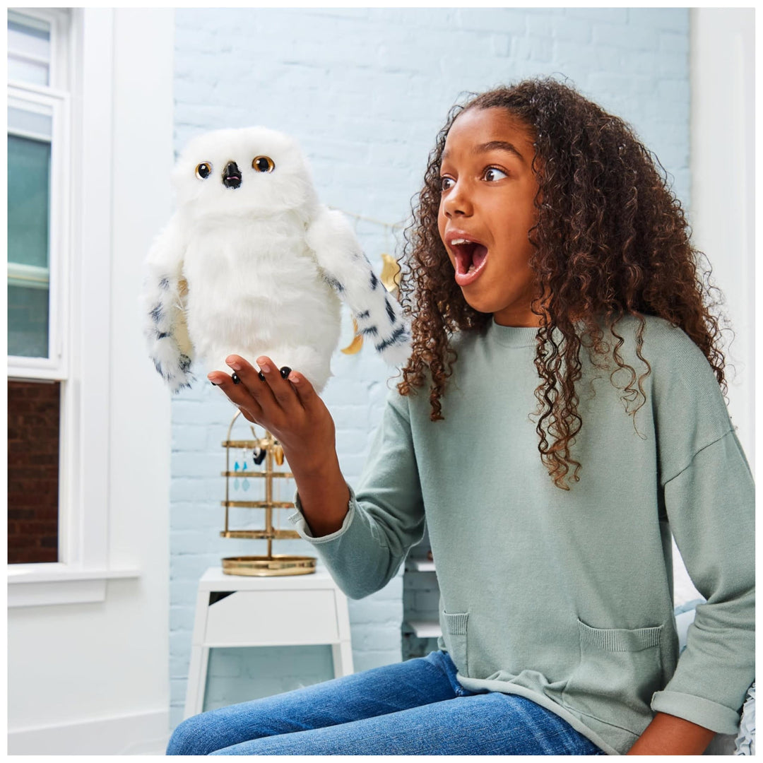 Wizarding World Enchanting Hedwig Hibou interactif Harry Potter avec plus de 15 sons