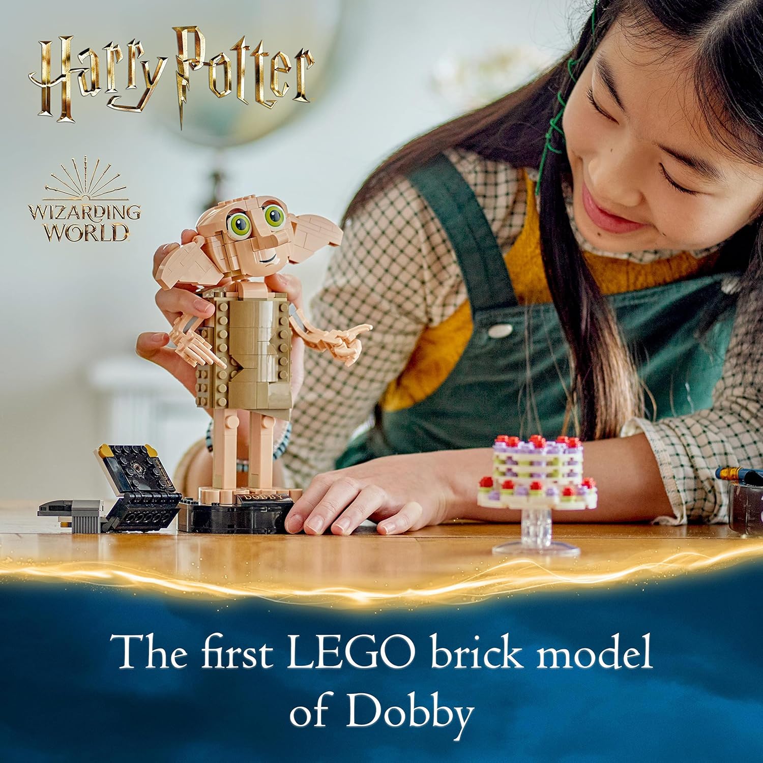 LEGO 76421 Harry Potter Dobby der Hauself Bauset – Bewegliche Figur mit Zubehör, 403 Teile