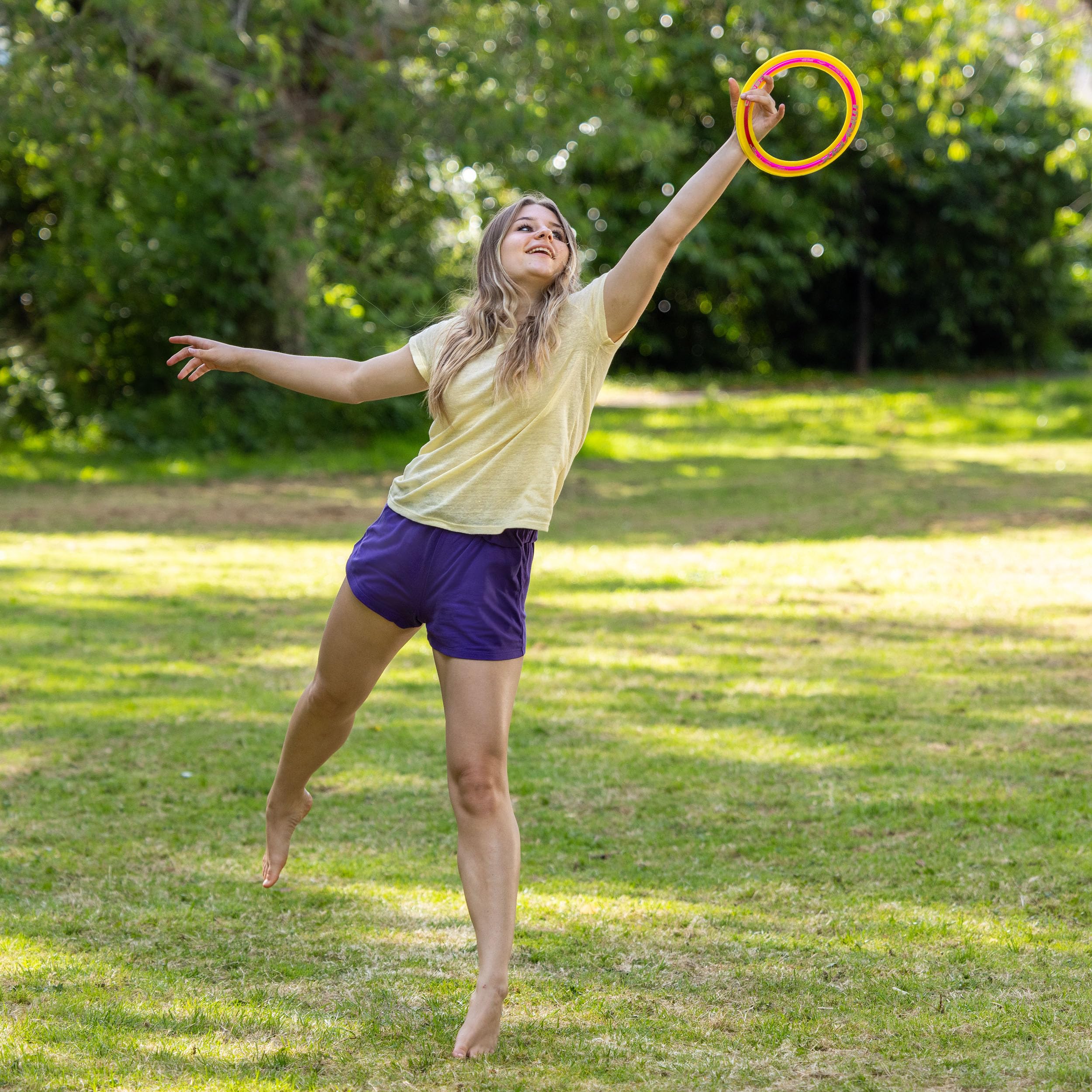 Mavrix Speed Ring Flying Disc - 200m Flight Range | Lightweight Polycarbonate | Unisex Children