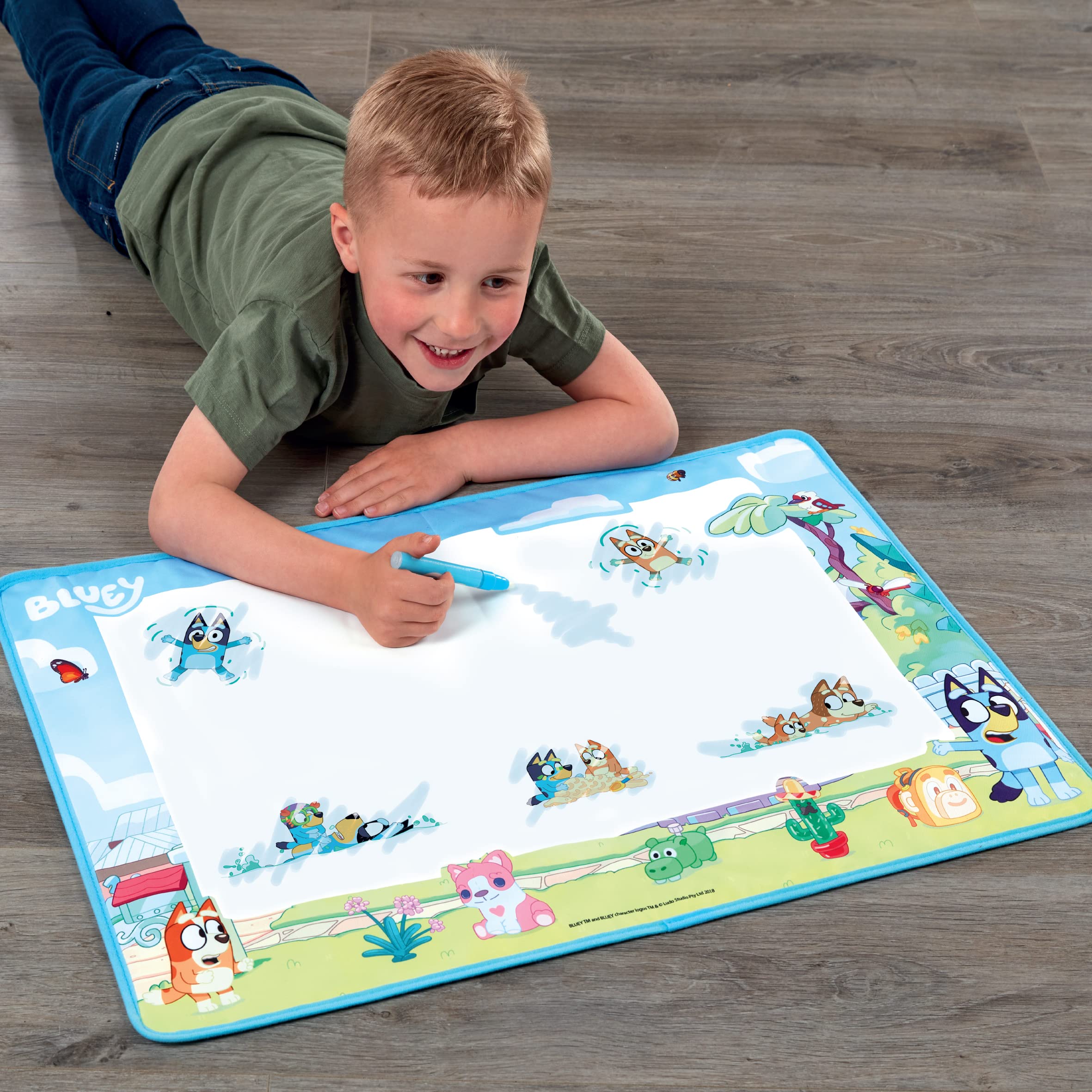 Character Options - Bluey Aquamagic Art Mat for Mess-Free Creative Play 6