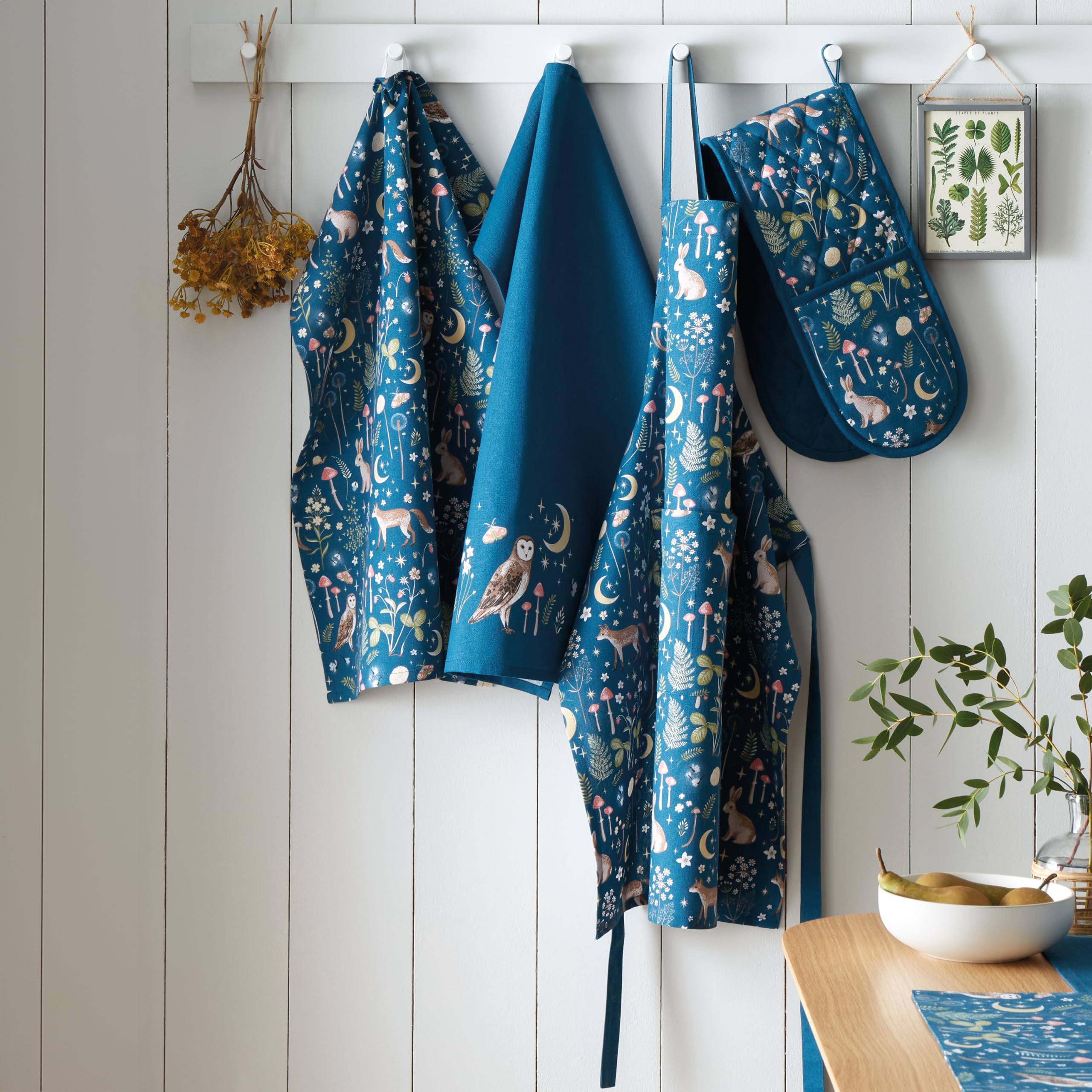 Catherine Lansfield Enchanted Twilight Animals Cotton Oven Gloves - Heat Protection up to 250° | Navy Blue 2