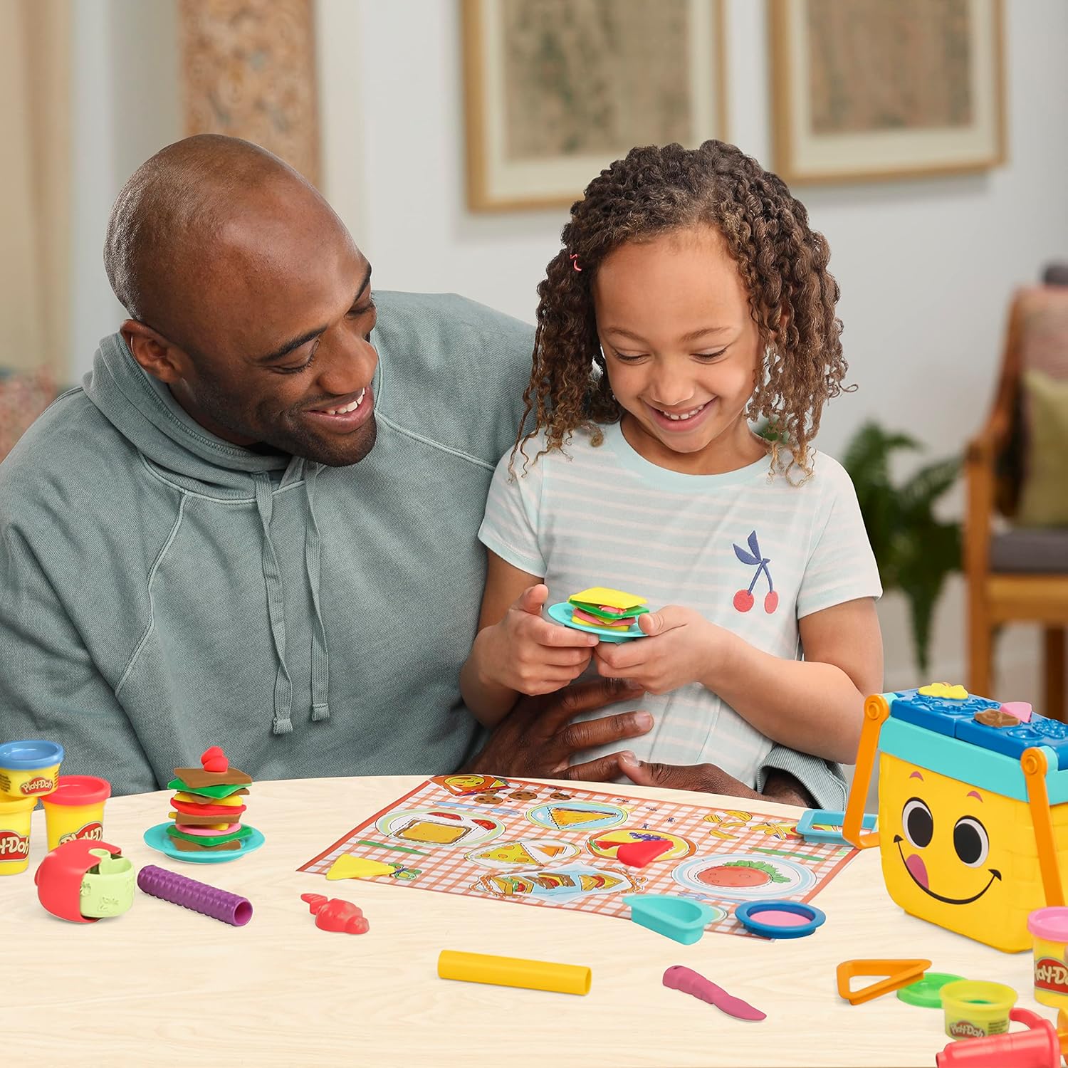 Play-Doh Picnic Shapes Starter Set - Preschool Arts & Crafts Toy for Ages 3+ 10