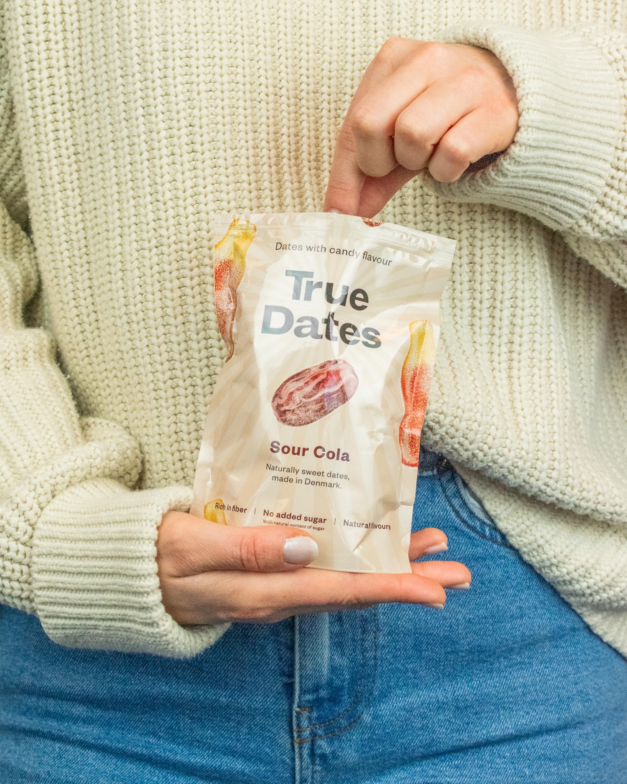 True Gum - Sour Cola True Dates Candy Coated Snack | No Added Sugar, Vegan, Palm Oil Free | 100 g 4
