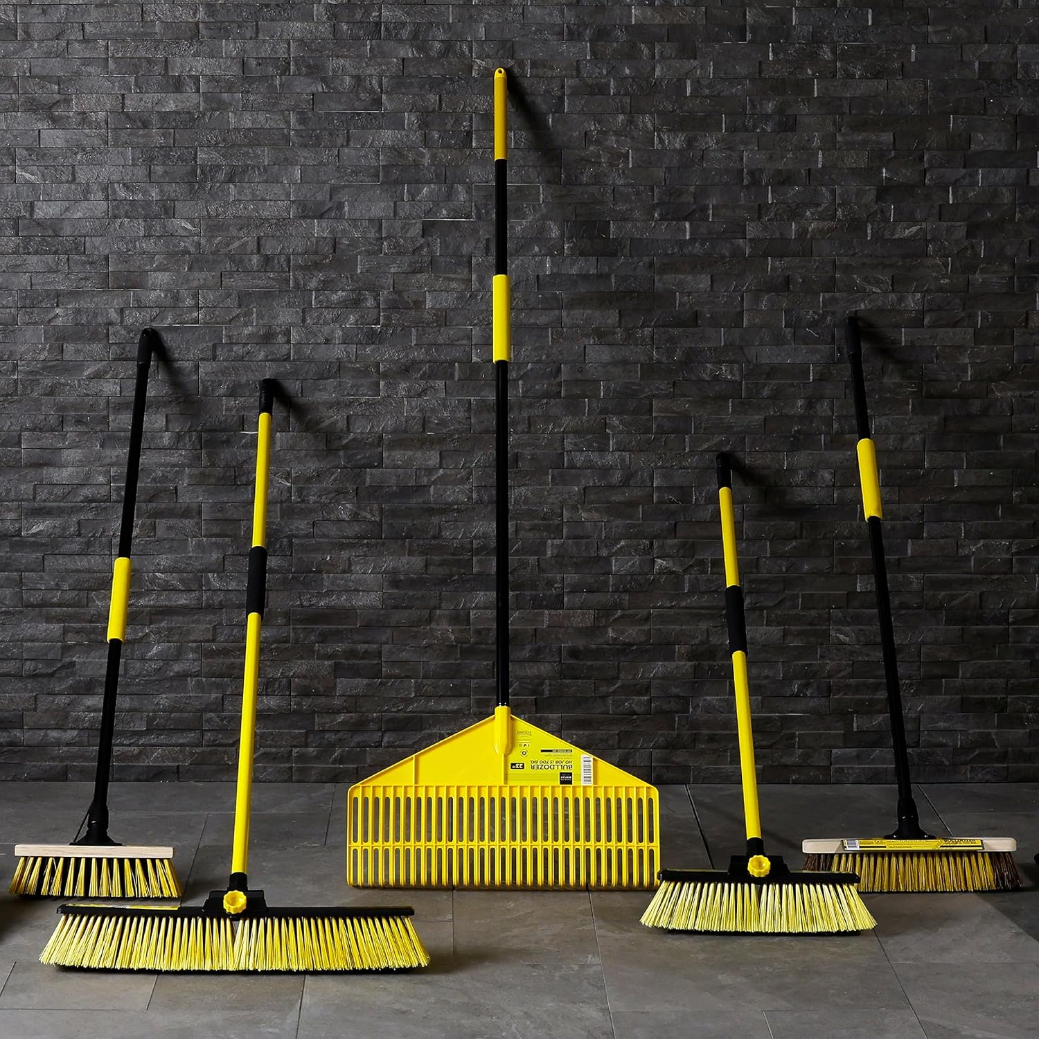 Charles Bentley - Bulldozer Heavy Duty Dustpan & Brush Set 6