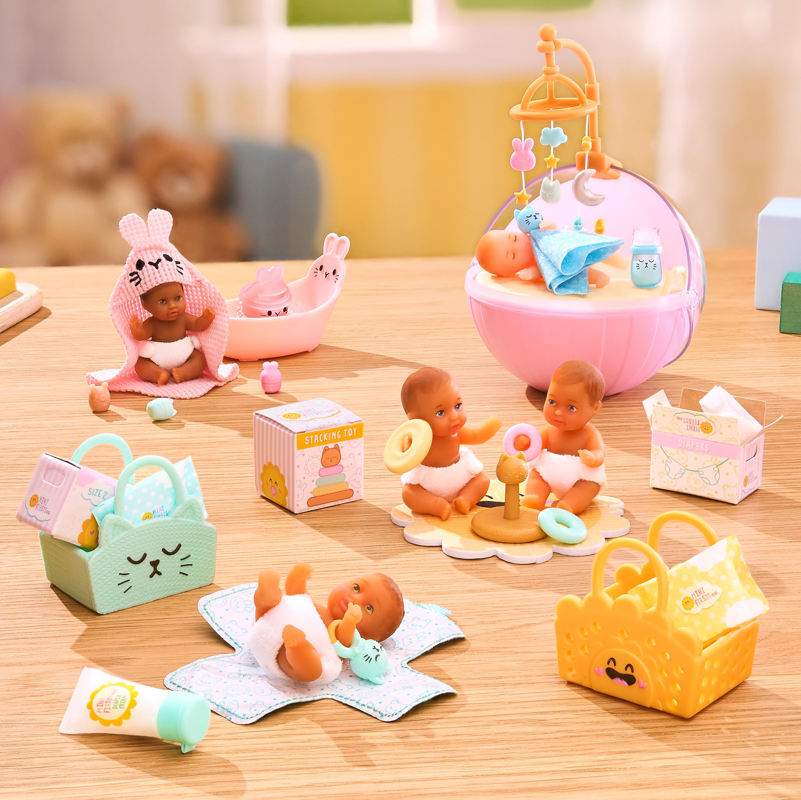 MGA's Miniverse Make It Mini Real Baby Nurture 2 Pack - Collectible Miniatures for Ages 3+ 4