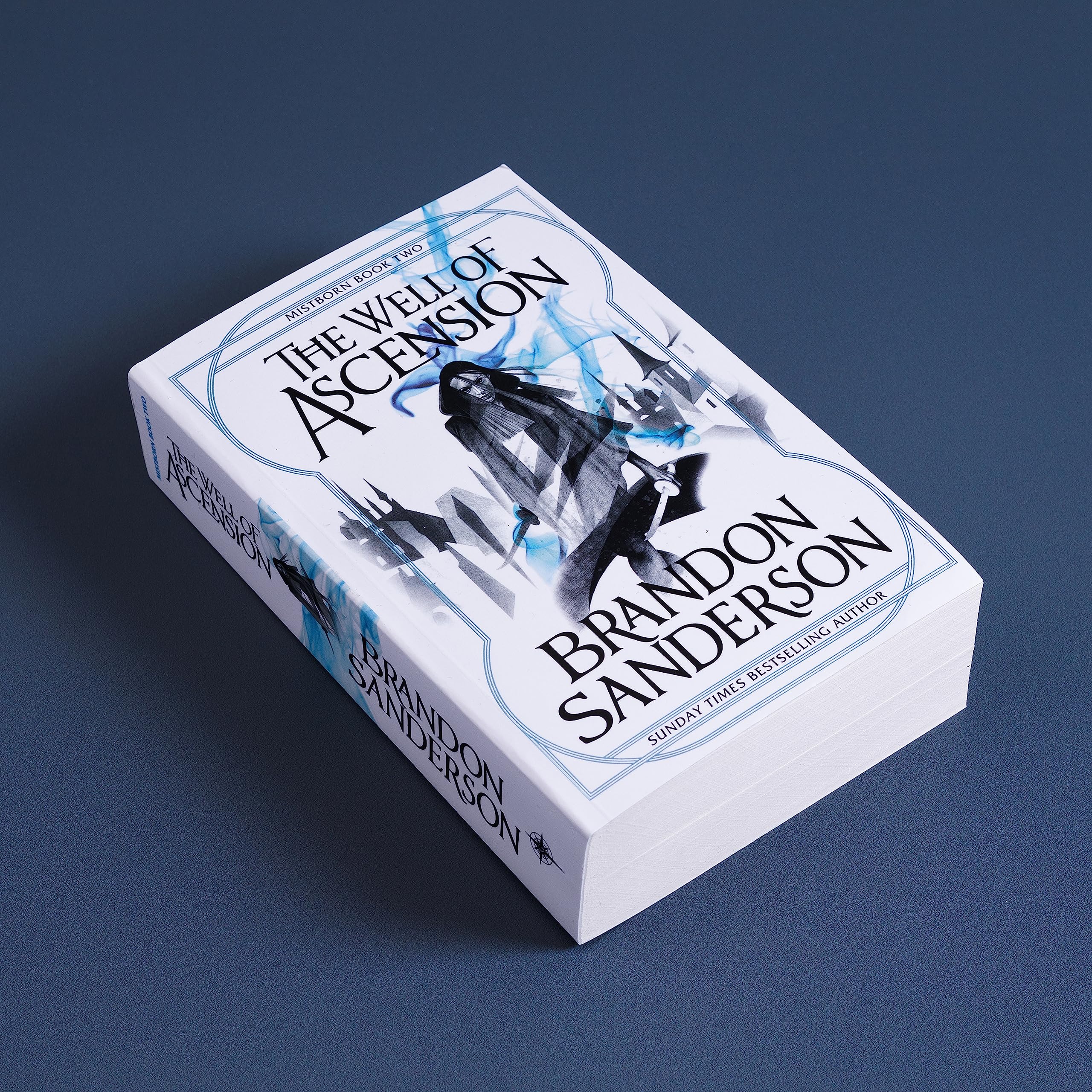 Brandon Sanderson - The Well of Ascension: Mistborn Book Two [Paperback] 4