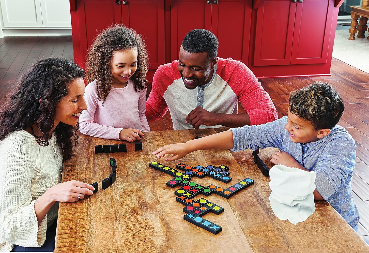 MindWare Qwirkle: Travel Board Game 5