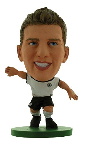 SoccerStarz Deutschland International-Figuren-Blisterpackung mit Sven Bender Ho