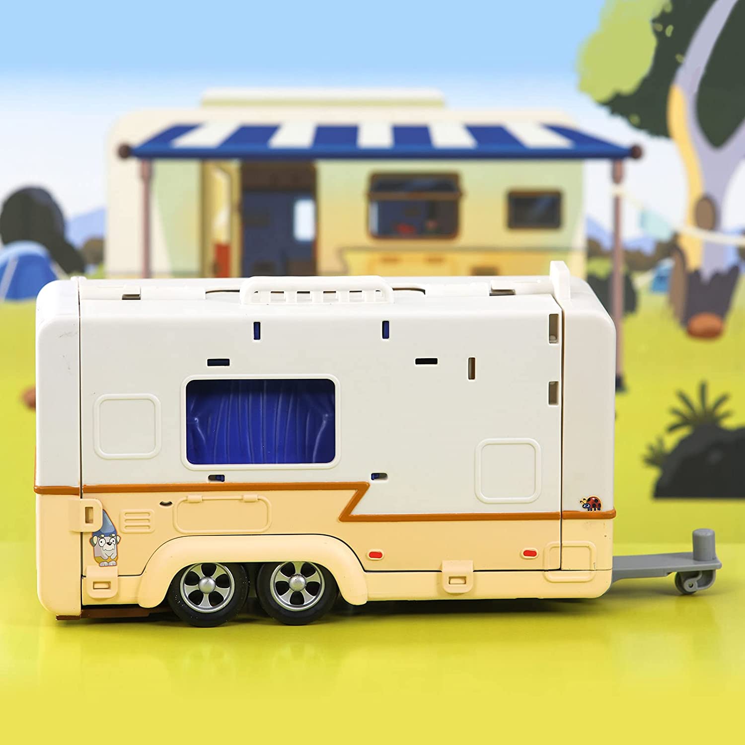Bluey's Caravan Adventures Spielset – Verwandelbares Spielset mit Figur und Zubehör 10