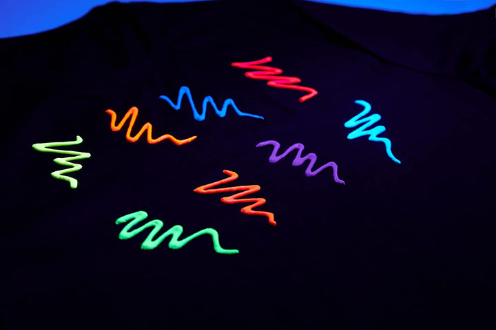 Moon Glow – Neon-UV-3D-Stofffarbe – 125 ml – Intensives Rot – Textilfarbe für Kleidung, T-Shirts, Taschen, Schuhe und Leinwand