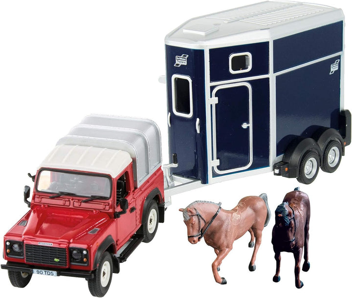 Britains 1:32 Land Rover Horse Set Farm Playset, Collectable Farm Set for Children, Toy Farm Animals Compatible with 1:32 Scale Farm Toys, Suitable for Collectors & Children from 3 Years