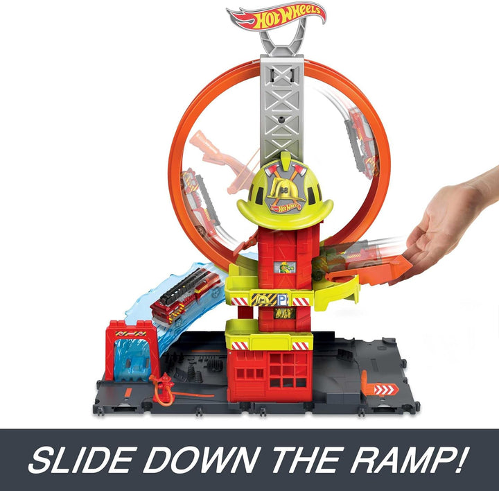 ?Hot Wheels City with 1 Toy Car, Kid-Powered Elevator, Water-Like Ramp, Track-Play Features