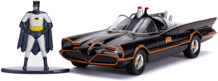 Jada 253213002 1966 klassisches Batmobil-Spielzeugauto aus Druckguss, inklusive Batman-Figur, Maßstab 1:32, schwarz, Einheitsgröße