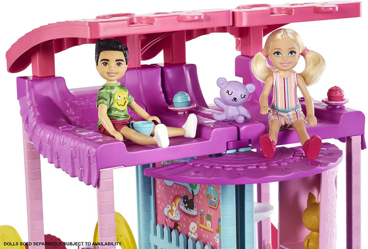 Barbie Chelsea Playhouse (ca. 20 Zoll) Puppenhaus mit Haustieren und mehr als 15 Zubehörteilen
