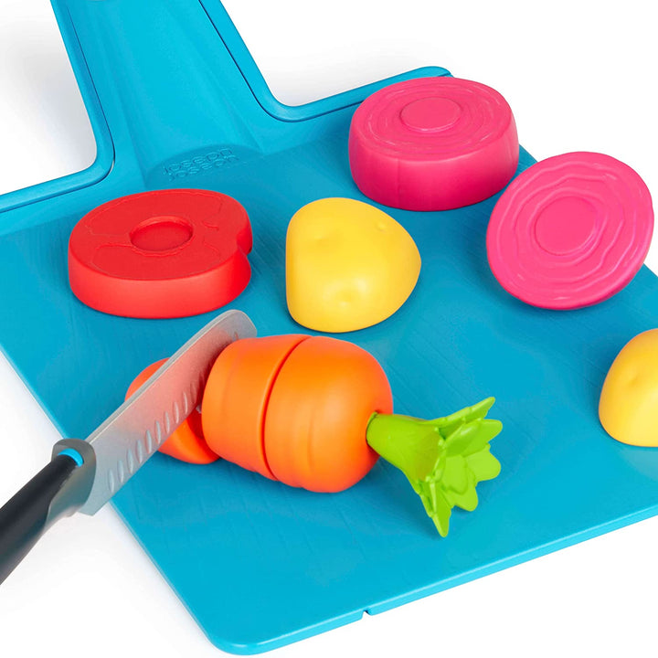 Casdon 75152 Joseph Chop2Pot | Super Safe Toy Chopping Board Set for Children from 3 Years | Includes Crushable Play Food