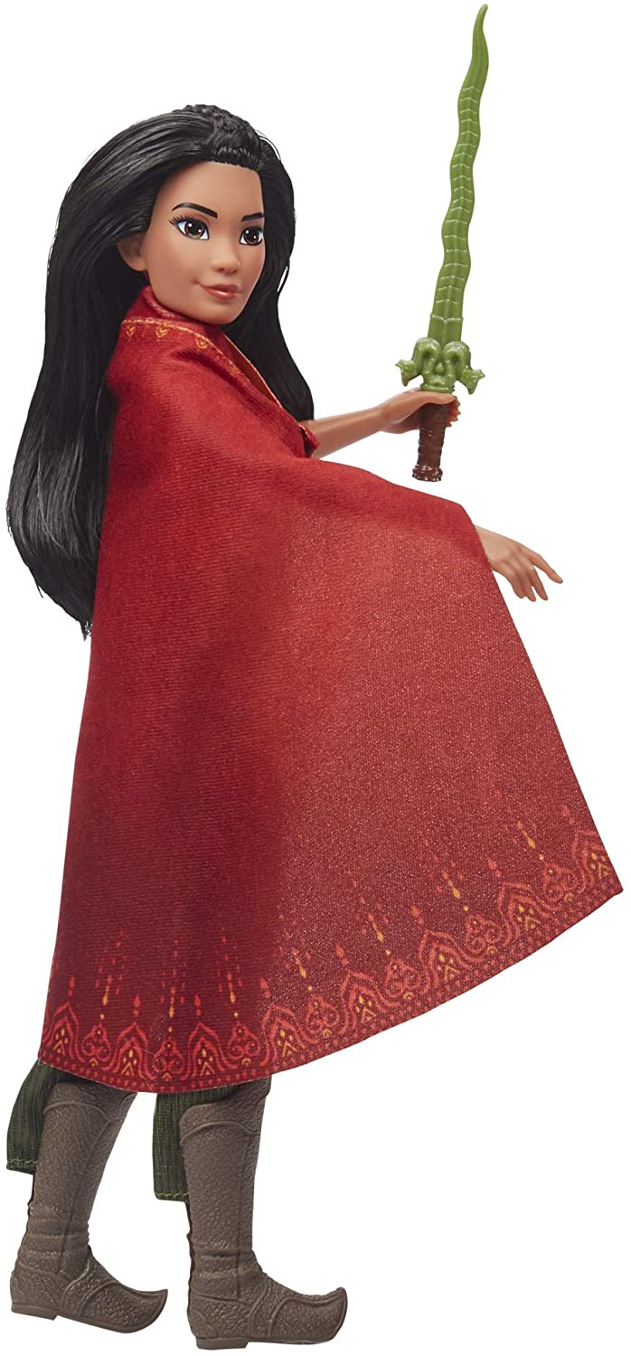 Disney Raya Fashion Doll mit Kleidung, Schuhen und Schwert