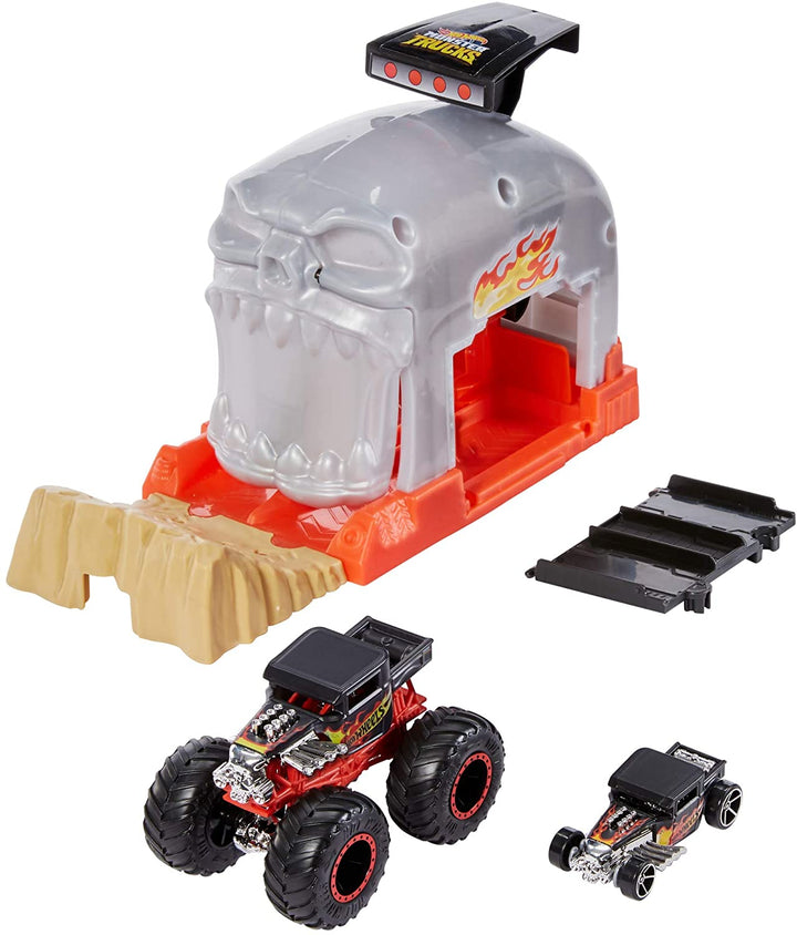 Hot Wheels Monster Trucks Pit And Launch Play Set Ast