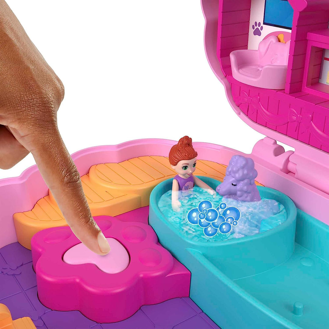 Polly Pocket-Puppen und Spielset, Tierspielzeug, kompaktes Spielset „Bräutigam &amp; Glam-Pudel“.