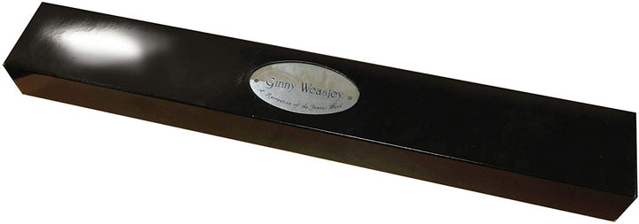 The Noble Collection Varita de personaje de Ginny Weasley Varita de Harry Potter de 14 pulgadas (36 cm) con etiqueta metálica para el nombre