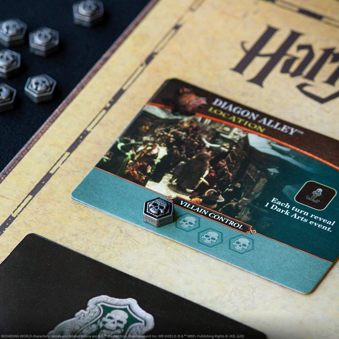 USAopoly - Harry Potter: Hogwarts Battle - Board Game