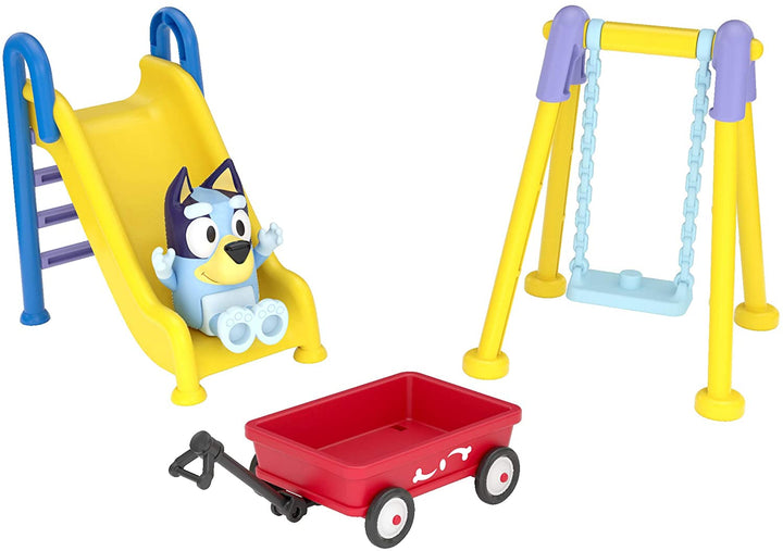 Bluey Park-Spielset: Bluey bewegliche 2,5-Zoll-Actionfigur und dreiteiliges Park-Spielset mit Schaukel, Rutsche und fahrbarem Wagen, offizielles Sammelspielzeug