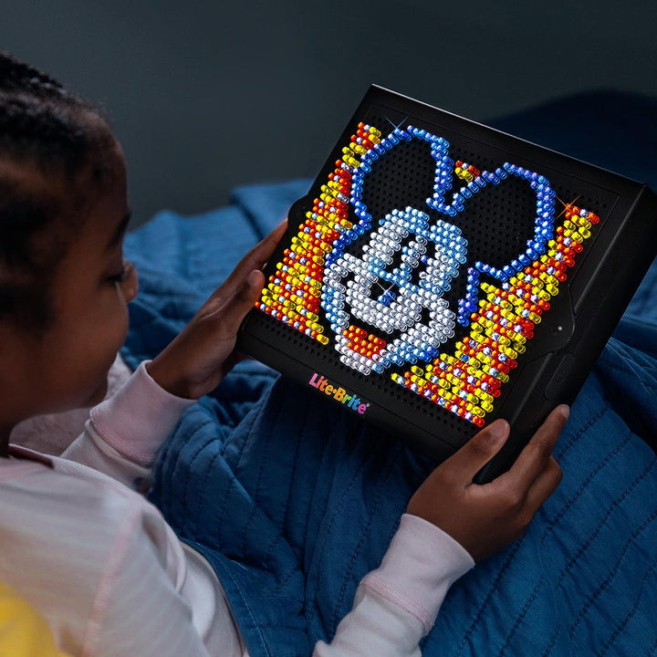 Lite Brite Super Brite HD Disney 100! Sonderausgabe, farbenfrohe leuchtende Zeichnung