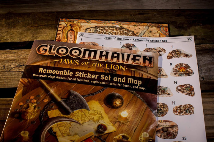 Gloomhaven: Der Kiefer des Löwen, abnehmbares Aufkleberset und Karte