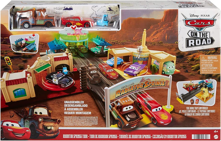 Cars HGV68 Disney und Pixar Radiator Springs Tour, mehrfarbig
