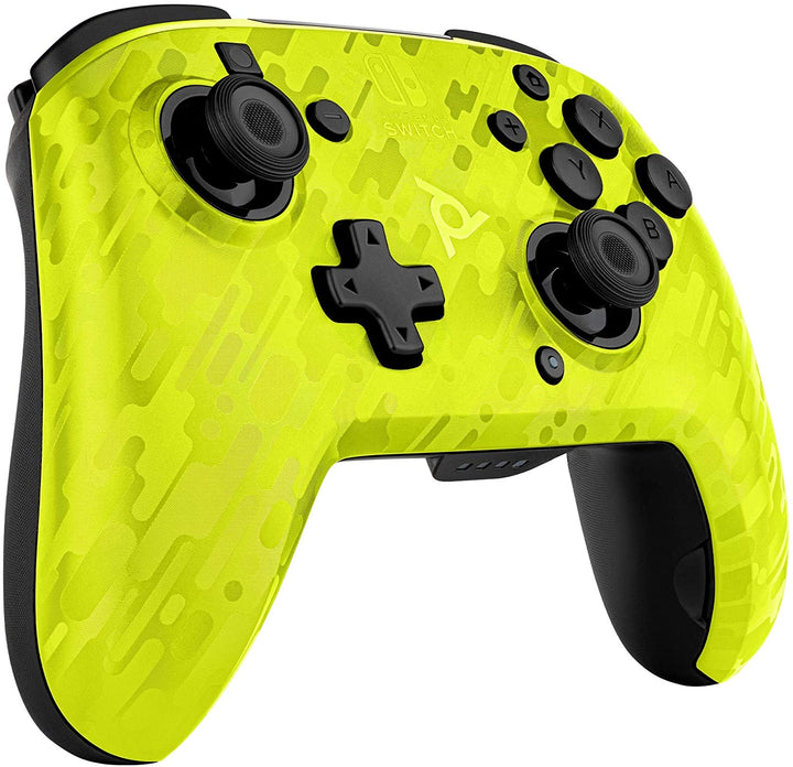 Controlador PDP Faceoff Deluxe + Interruptor inalámbrico de audio Camo Amarillo