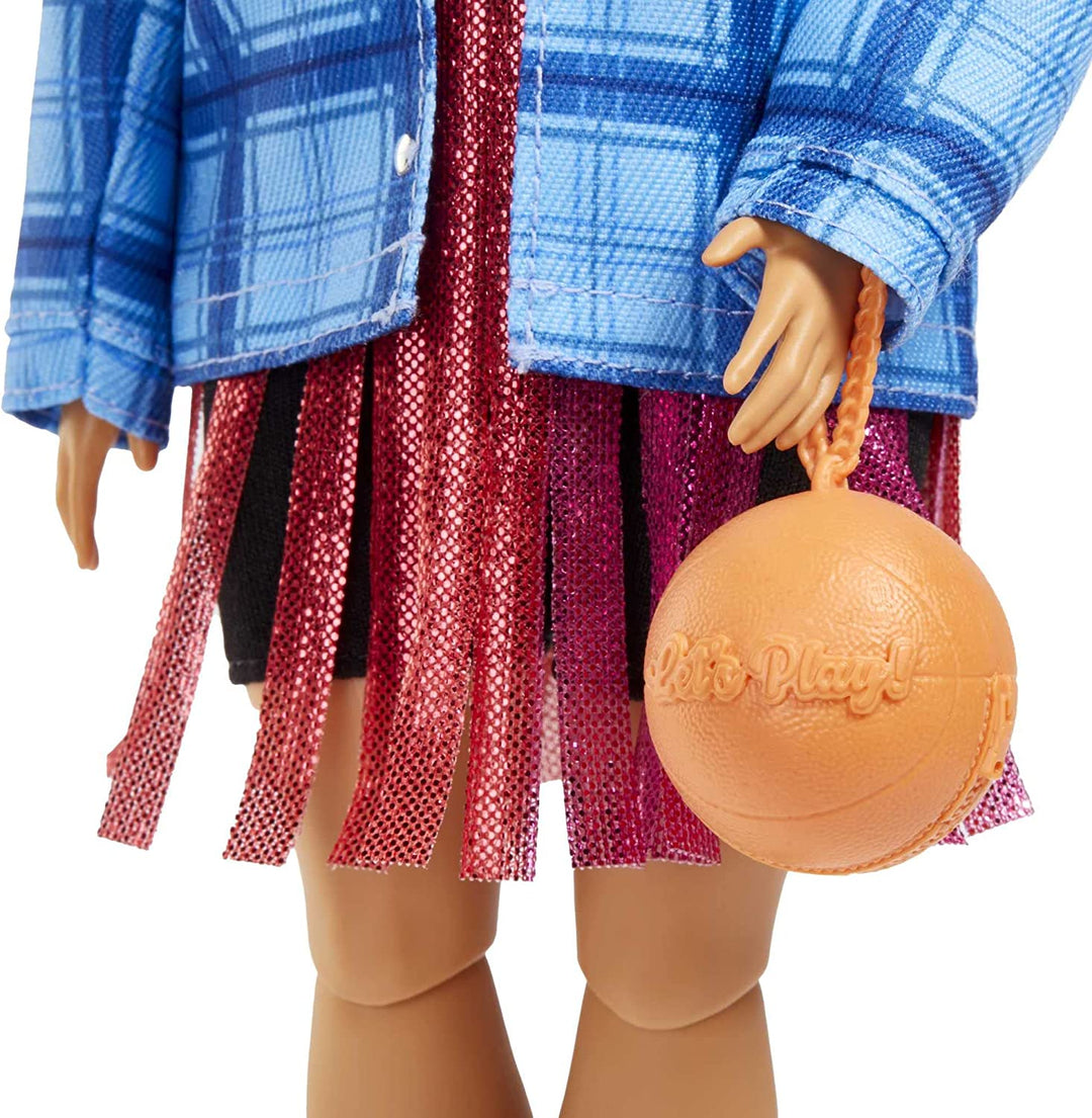 Barbie Extra-Puppe Nr. 13 im Basketball-Trikot und Radlerhose mit Haustier Corgi, 3 Jahre