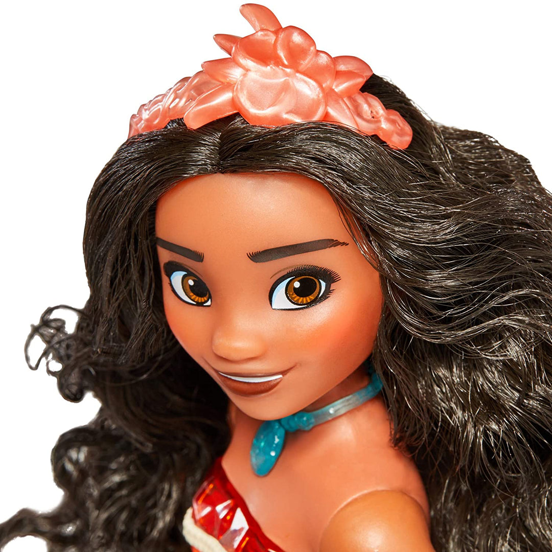 Disney Princess Royal Shimmer Moana Puppe, Modepuppe mit Rock und Zubehör, Spielzeug für Kinder ab 3 Jahren