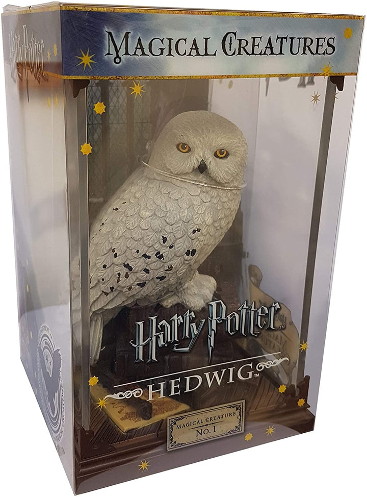 The Noble Collection – Magische Kreaturen Hedwig – handbemalte magische Kreatur Nr. 1 – offiziell lizenzierte 7 Zoll (18,5 cm) große Harry-Potter-Spielzeug-Sammelfiguren – für Kinder und Erwachsene