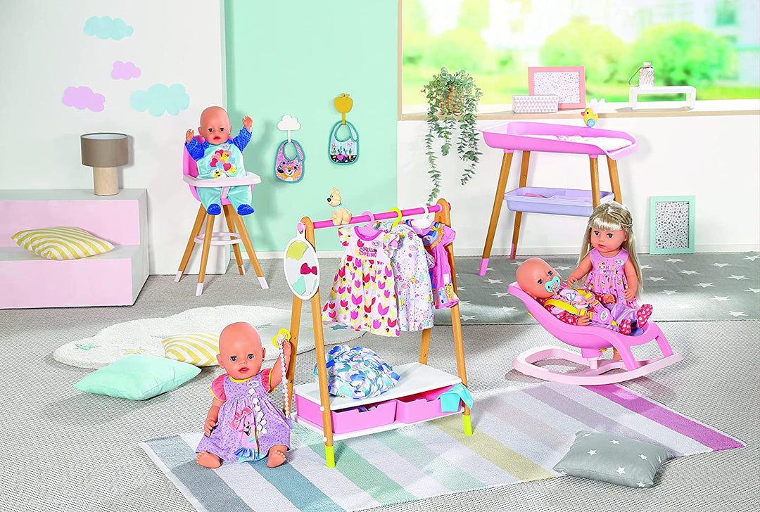 BABY born 4 Jahreszeiten-Outfit-Spielzeugset für 43-cm-Puppen – einfach für kleine Hände, kreatives Spielen fördert Empathie und soziale Fähigkeiten, für Kleinkinder ab 3 Jahren – inklusive Kleider, Leggings und Jacken