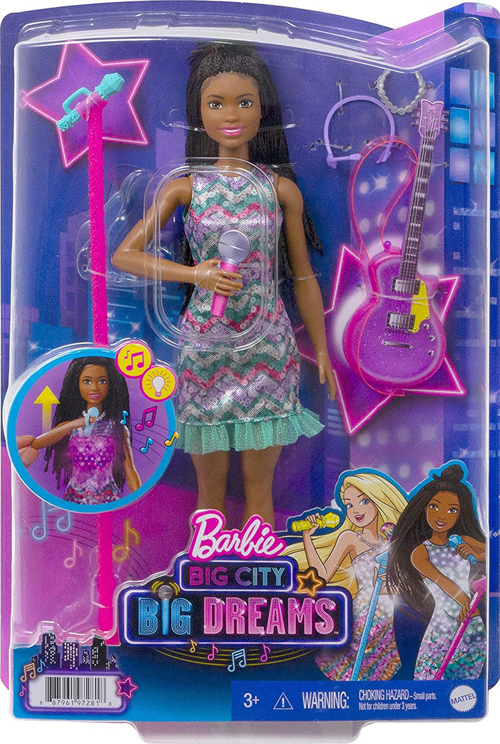 Barbie Big City, Big Dreams zingende Barbie &quot;Brooklyn&quot; Roberts-pop (11,5-inch brunette met vlechten) met muziek, oplichtende functie