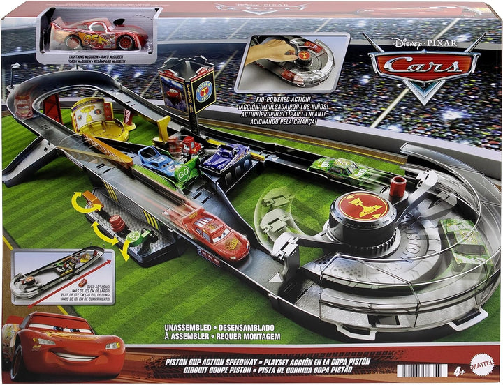 Disney und Pixar Cars Track Set, Piston Cup Action Speedway-Spielset mit 1:55 Sc